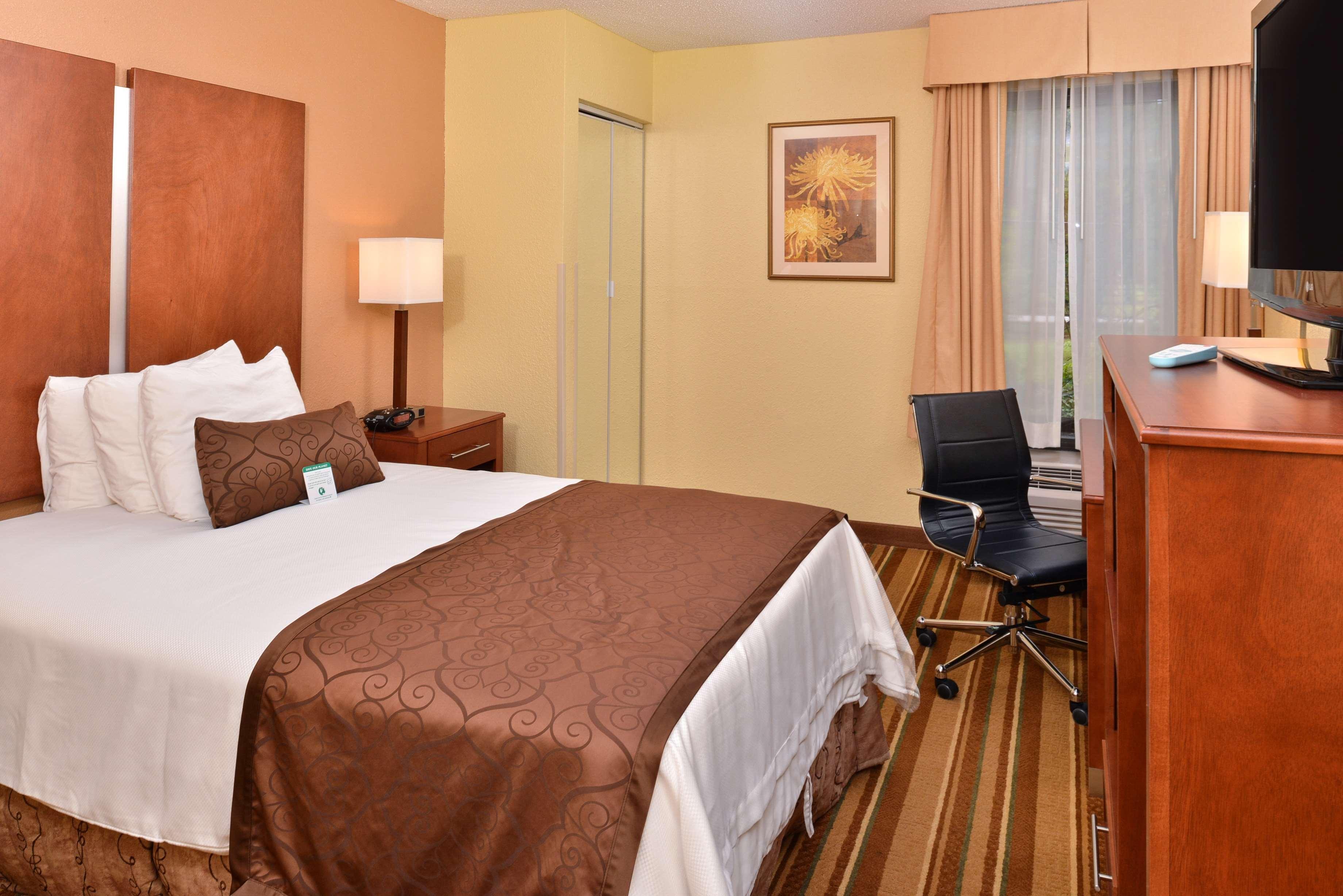 Best Western Plus Richmond Сендстон Екстер'єр фото