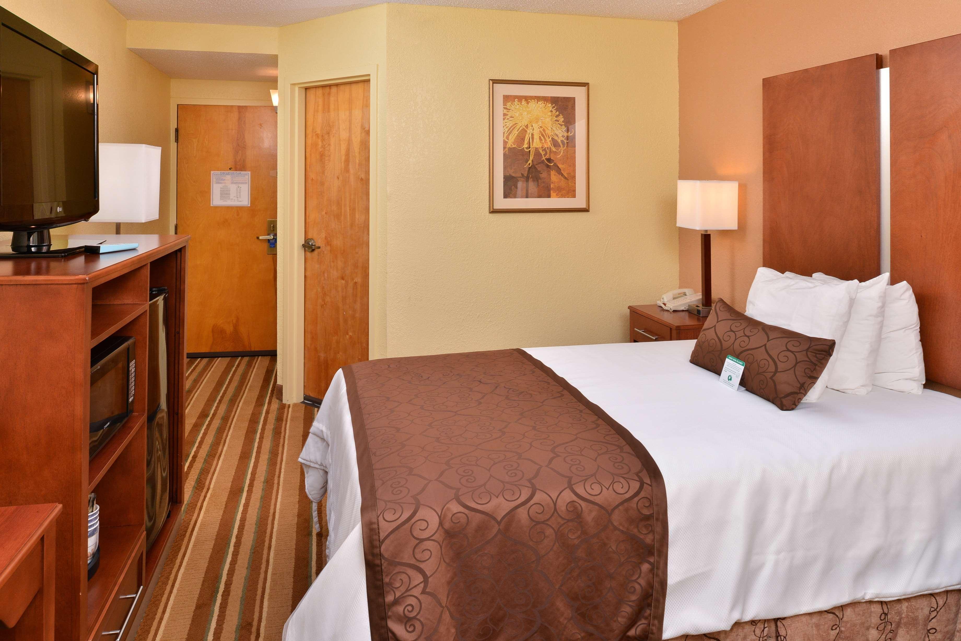 Best Western Plus Richmond Сендстон Екстер'єр фото