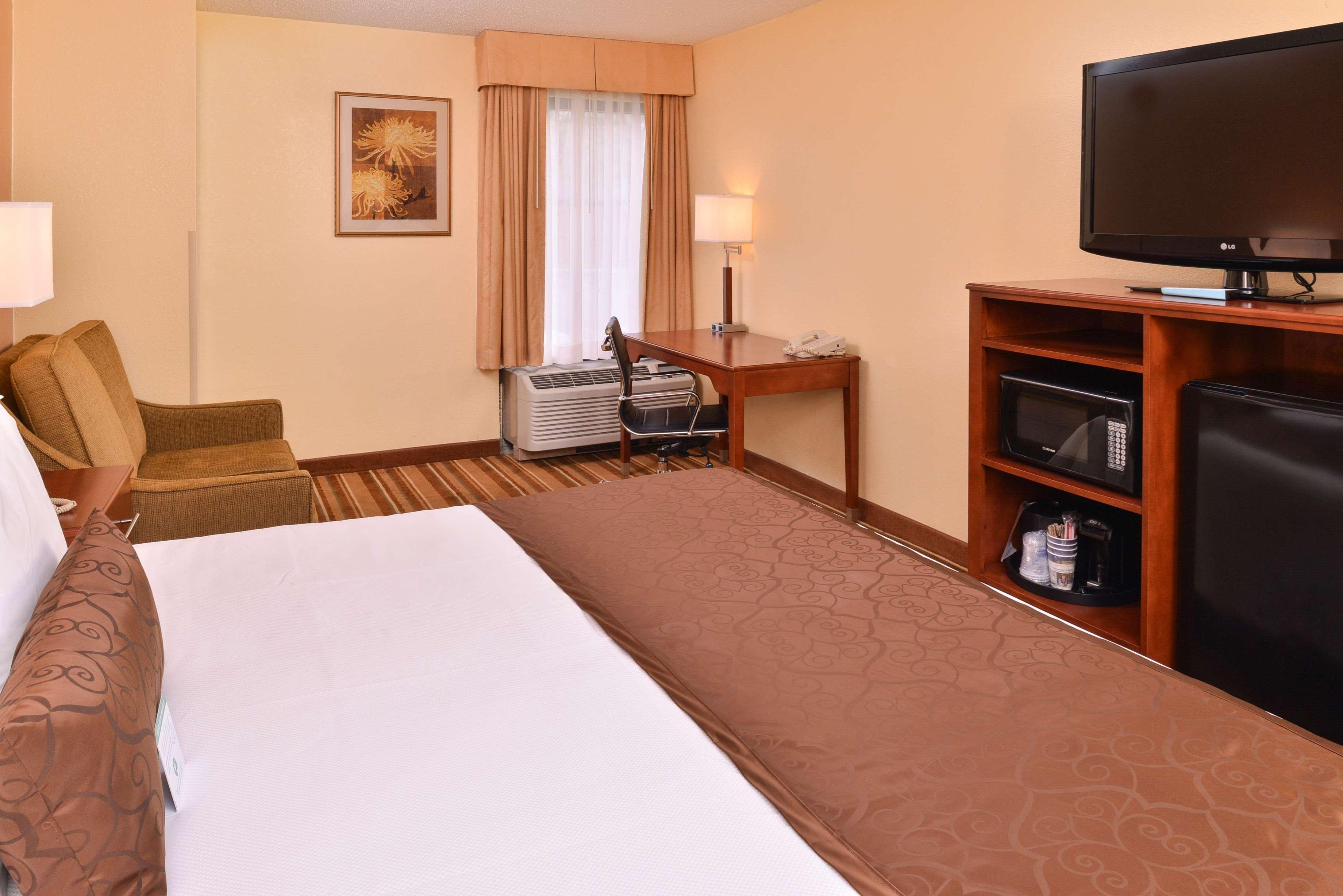 Best Western Plus Richmond Сендстон Екстер'єр фото